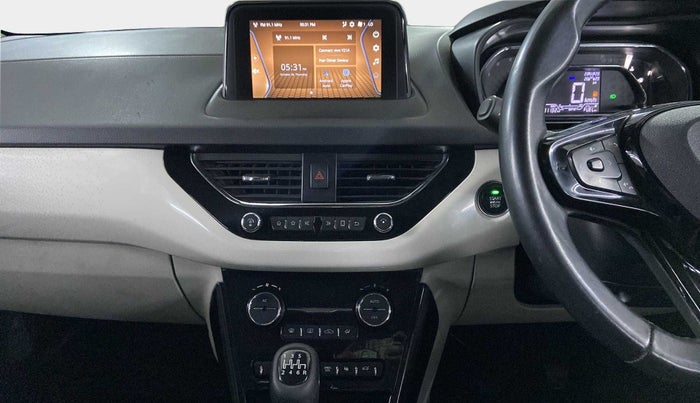 2020 Tata NEXON XZ PLUS (O) PETROL, Petrol, Manual, 31,357 km, Air Conditioner