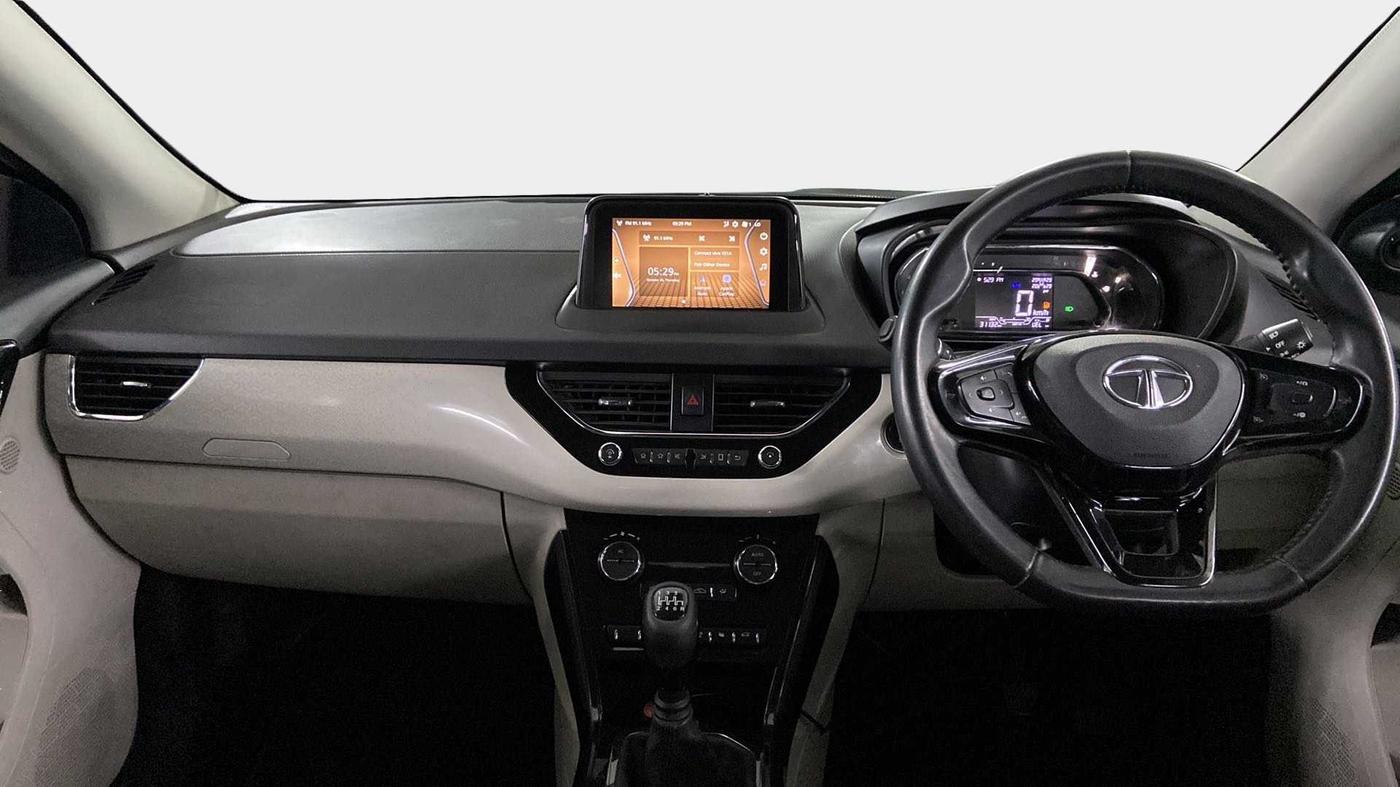 2020 Tata NEXON XZ PLUS (O) PETROL, Petrol, Manual, 31,357 km, Dashboard