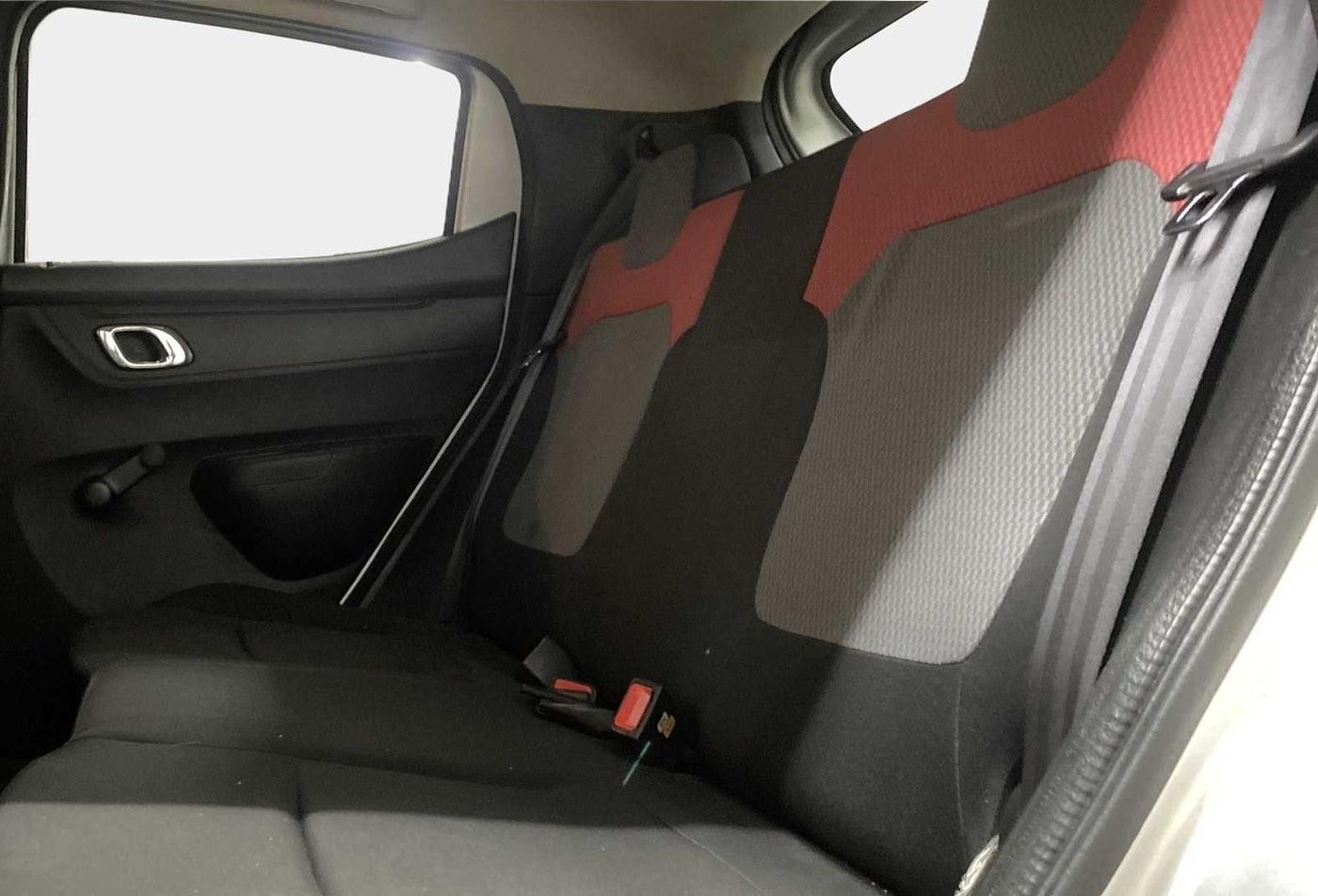 2019 Renault Kwid RXT 0.8 (O), Petrol, Manual, 15,175 km, Right Side Rear Door Cabin