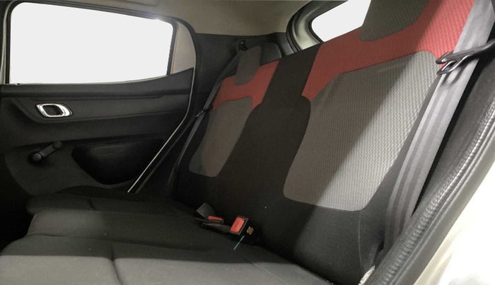 2019 Renault Kwid RXT 0.8 (O), Petrol, Manual, 15,175 km, Right Side Rear Door Cabin