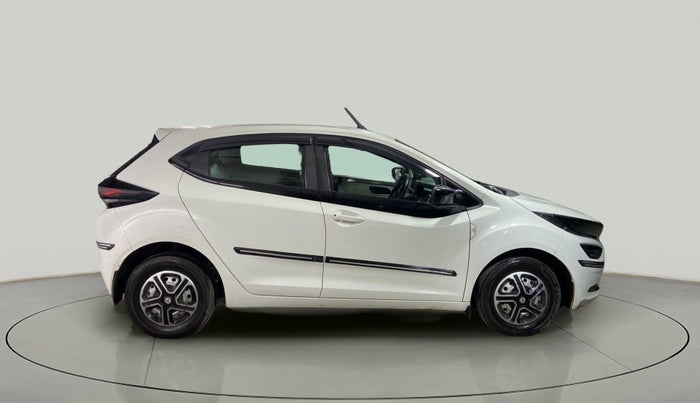 2021 Tata ALTROZ XE PETROL, Petrol, Manual, 26,438 km, Right Side View