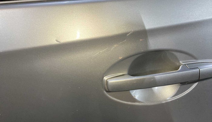 2015 Honda Brio VX AT, Petrol, Automatic, 70,049 km, Rear left door - Minor scratches