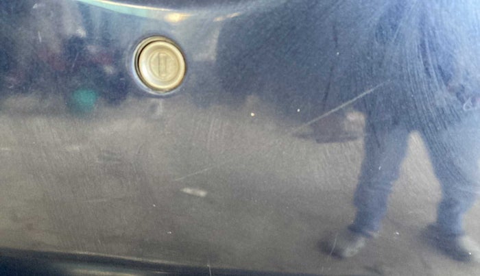 2010 Hyundai i10 MAGNA 1.2, Petrol, Manual, 45,011 km, Dicky (Boot door) - Minor scratches