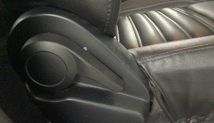 2020 Tata ALTROZ XE PETROL, Petrol, Manual, 15,412 km, Driver Side Adjustment Panel