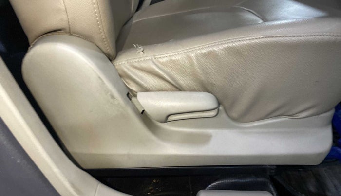2019 Maruti Celerio VXI, Petrol, Manual, 29,579 km, Driver Side Adjustment Panel