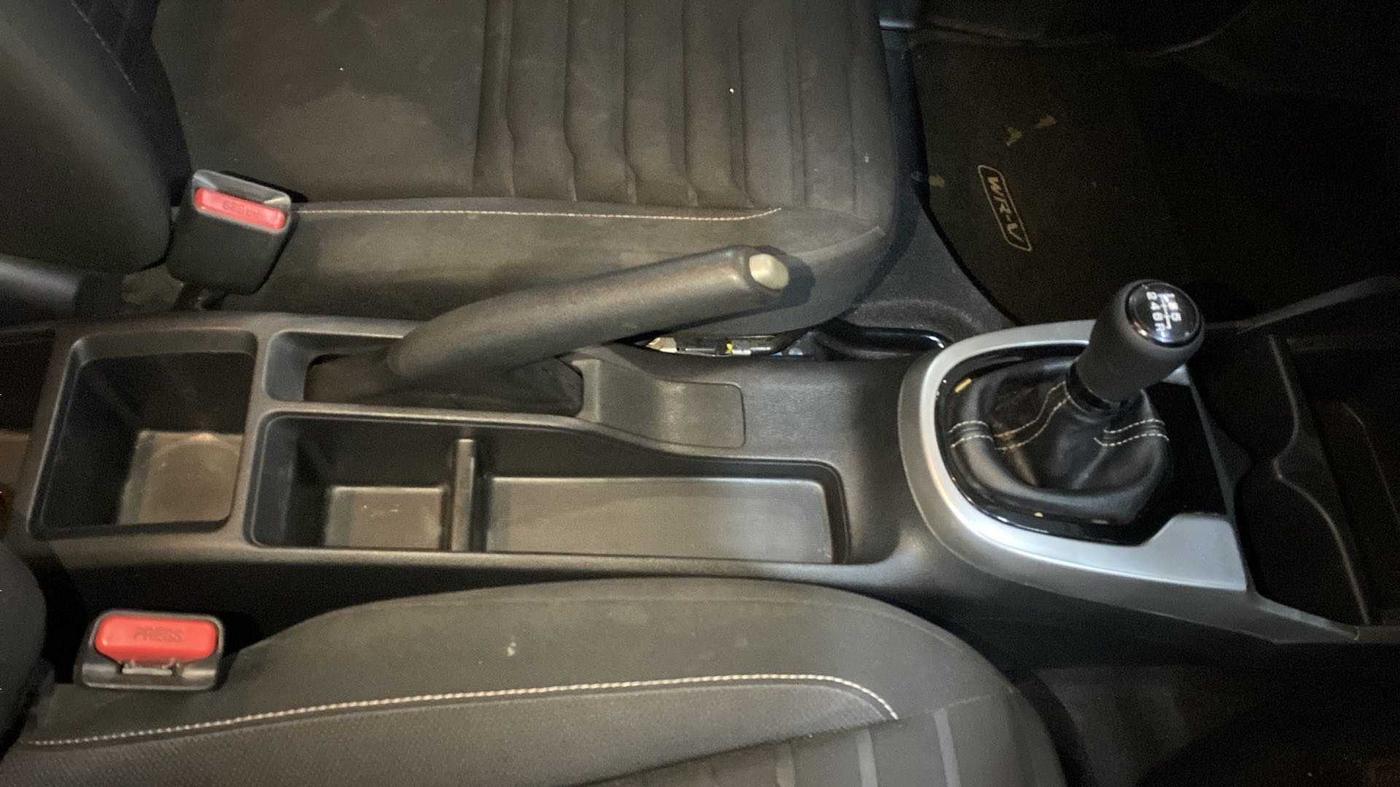 2020 Honda WR-V 1.5L I-DTEC SV MT, Diesel, Manual, 70,288 km, Gear Lever