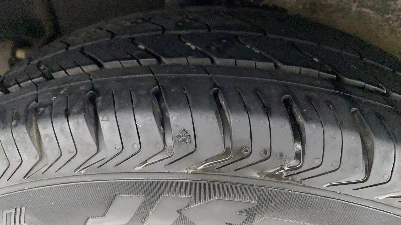 2014 Maruti Celerio VXI, Petrol, Manual, 1,25,649 km, Right Rear Tyre Tread