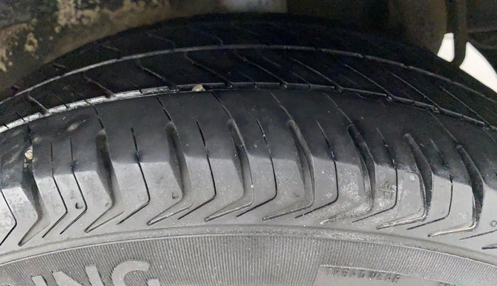 2014 Maruti Celerio VXI, Petrol, Manual, 1,25,649 km, Left Rear Tyre Tread