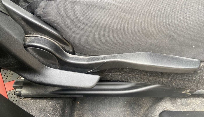 2021 Maruti Swift VXI, Petrol, Manual, 16,456 km, Driver Side Adjustment Panel