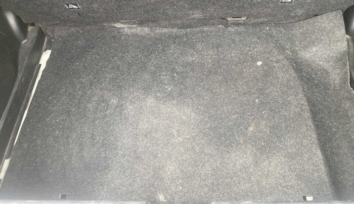 2021 Maruti Swift VXI, Petrol, Manual, 16,456 km, Boot Inside