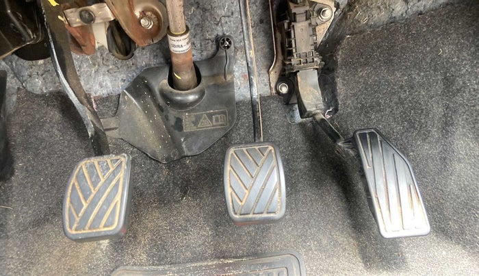 2021 Maruti Swift VXI, Petrol, Manual, 16,456 km, Pedals