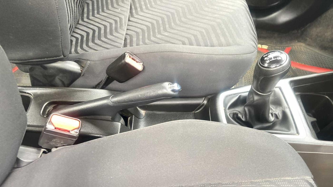 2021 Maruti Swift VXI, Petrol, Manual, 16,456 km, Gear Lever