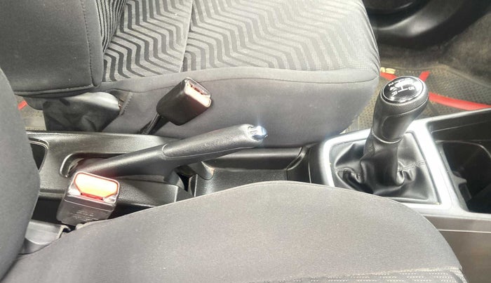 2021 Maruti Swift VXI, Petrol, Manual, 16,456 km, Gear Lever
