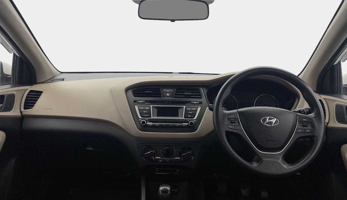 2016 Hyundai Elite i20 MAGNA 1.2, Petrol, Manual, 38,654 km, Dashboard