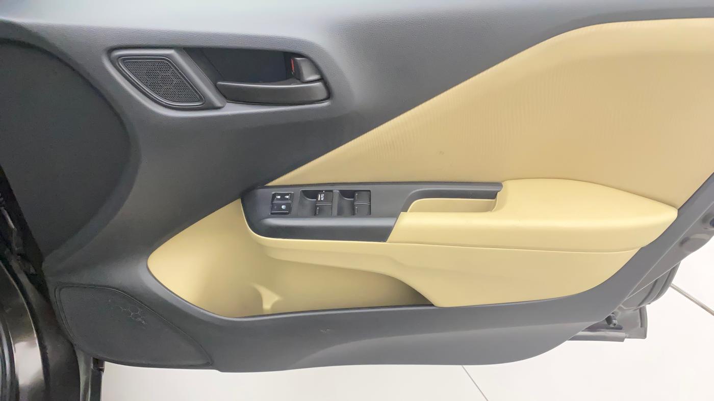 2015 Honda City 1.5L I-VTEC SV CVT, Petrol, Automatic, 1,17,643 km, Driver Side Door Panels Control