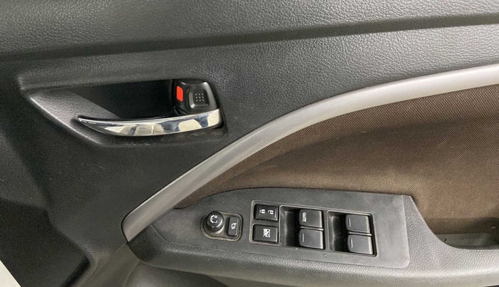 2022 Maruti BREZZA ZXI SMART HYBRID , Petrol, Manual, 26,559 km, Driver Side Door Panels Control