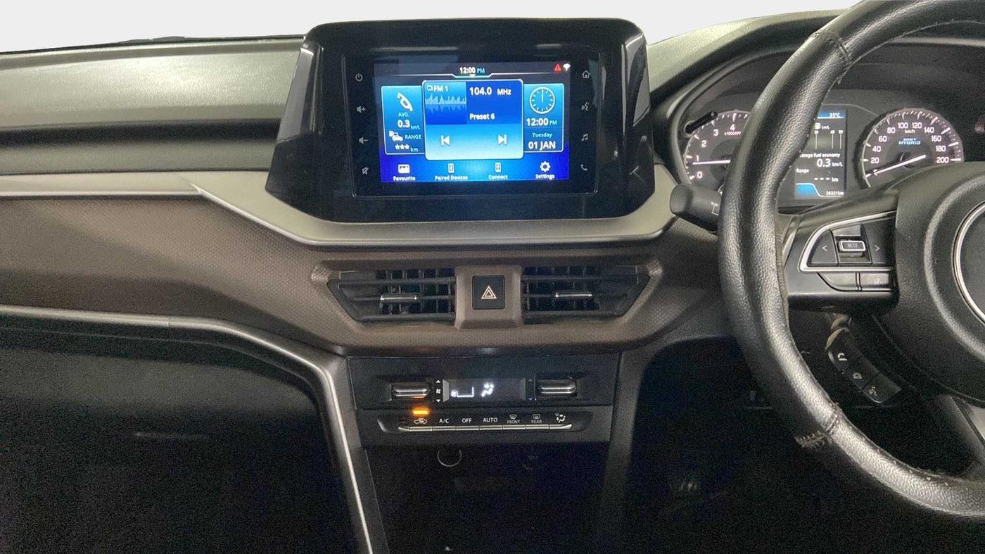2022 Maruti BREZZA ZXI SMART HYBRID , Petrol, Manual, 26,559 km, Air Conditioner