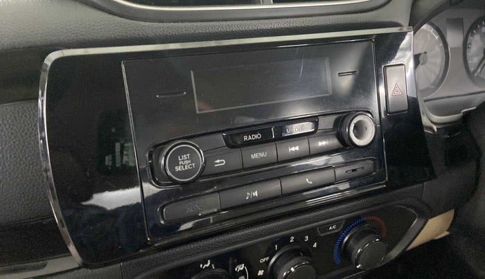 2018 Honda Amaze 1.2L I-VTEC S, Petrol, Manual, 23,056 km, Infotainment system - Button has minor damage