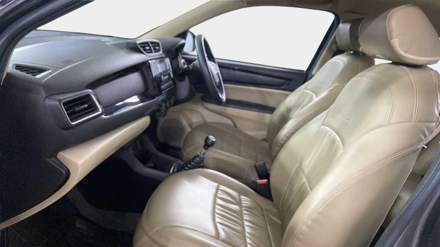 2018 Honda Amaze 1.2L I-VTEC S, Petrol, Manual, 23,056 km, Right Side Front Door Cabin