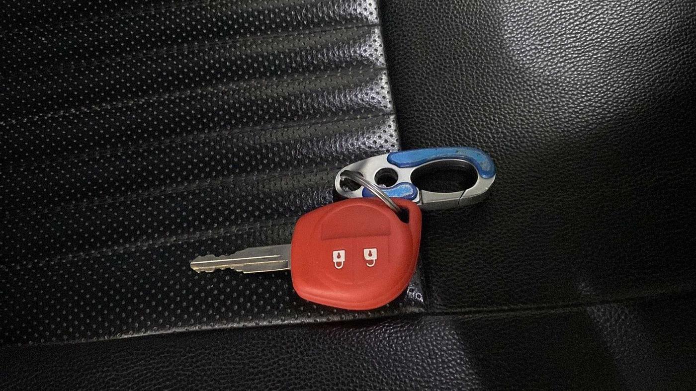 2018 Maruti Alto K10 VXI (O), Petrol, Manual, 35,793 km, Key Close Up