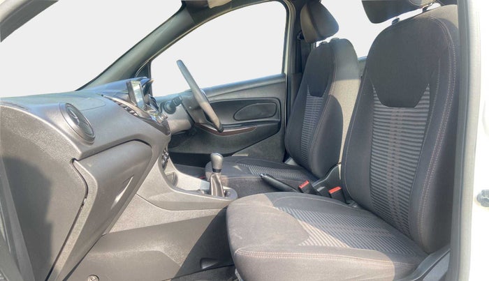2020 Ford FREESTYLE TITANIUM 1.2 PETROL, Petrol, Manual, 22,515 km, Right Side Front Door Cabin