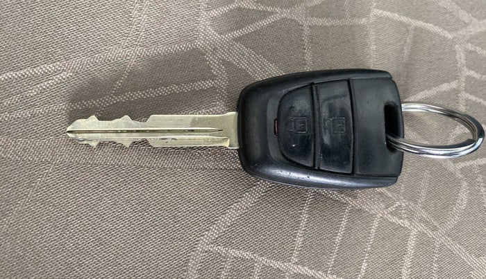 2018 Hyundai Grand i10 SPORTZ (O) AT 1.2 KAPPA VTVT, Petrol, Automatic, 49,452 km, Key Close Up