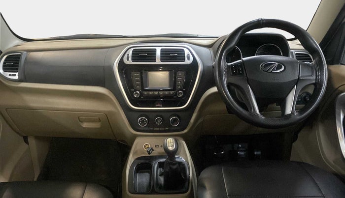 2018 Mahindra TUV300 T8, Diesel, Manual, 54,635 km, Dashboard
