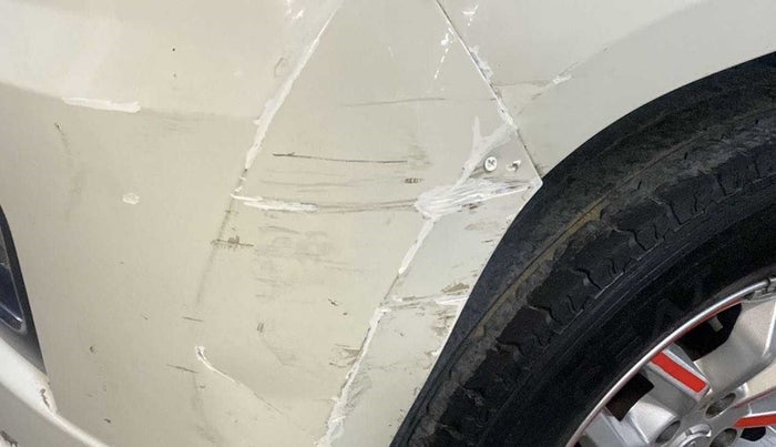 2018 Mahindra TUV300 T8, Diesel, Manual, 54,635 km, Front bumper - Minor scratches