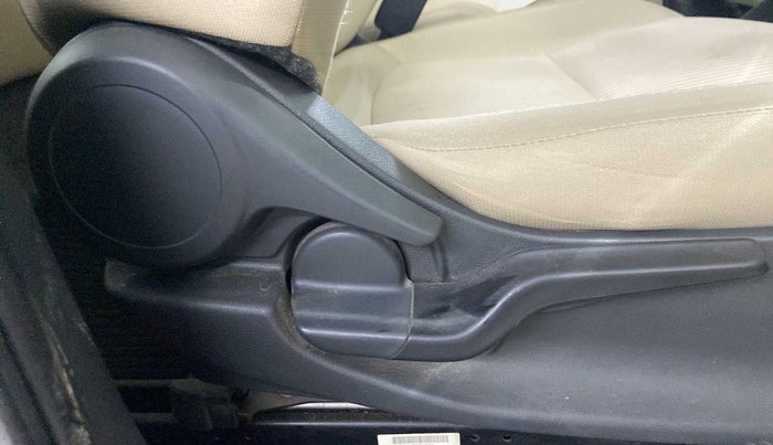 2020 Honda Amaze 1.2L I-VTEC S, Petrol, Manual, 38,872 km, Driver Side Adjustment Panel