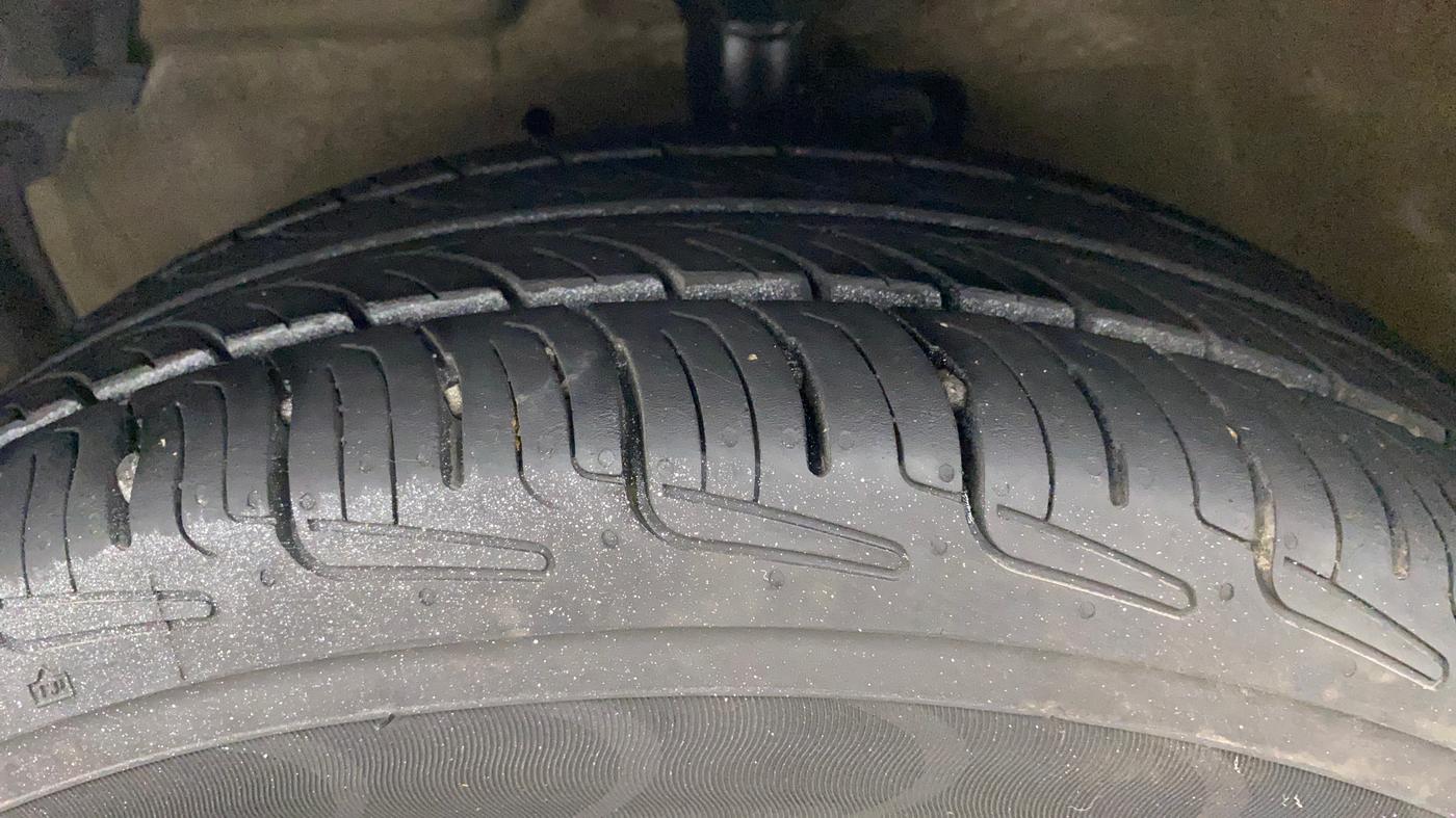 2018 Maruti Celerio ZXI, Petrol, Manual, 59,729 km, Left Front Tyre Tread