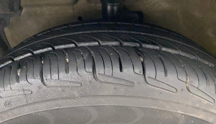2018 Maruti Celerio ZXI, Petrol, Manual, 59,729 km, Left Front Tyre Tread