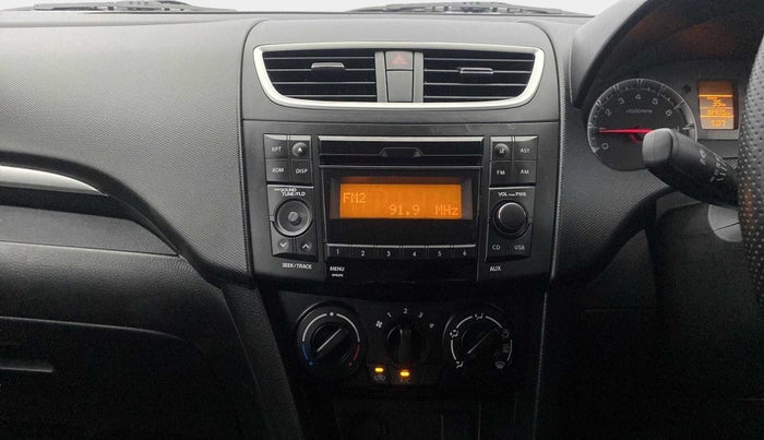 2017 Maruti Swift VXI O, Petrol, Manual, 32,914 km, Air Conditioner