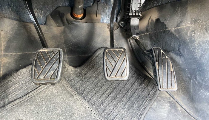 2018 Maruti Baleno SIGMA PETROL 1.2, CNG, Manual, 48,198 km, Pedals