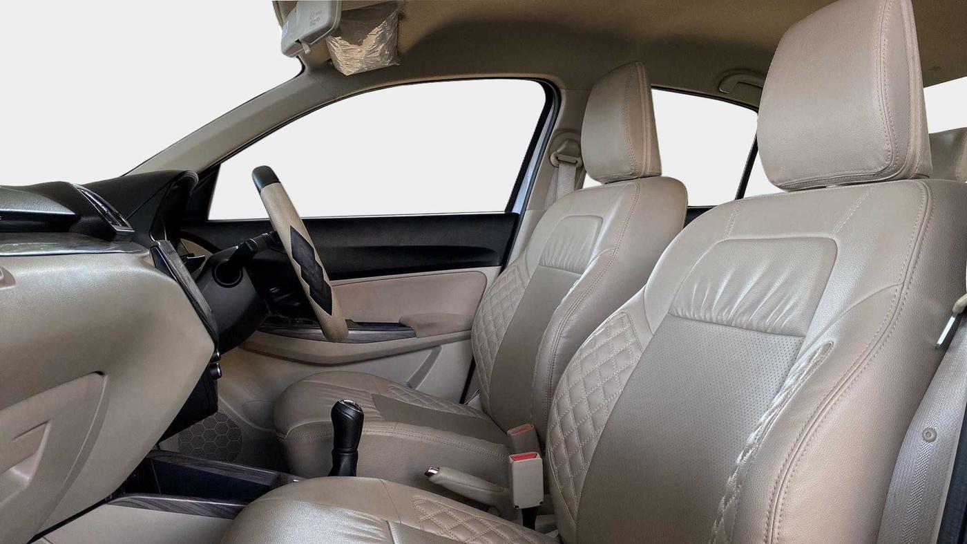 2020 Maruti Dzire ZXI, Petrol, Manual, 10,758 km, Right Side Front Door Cabin
