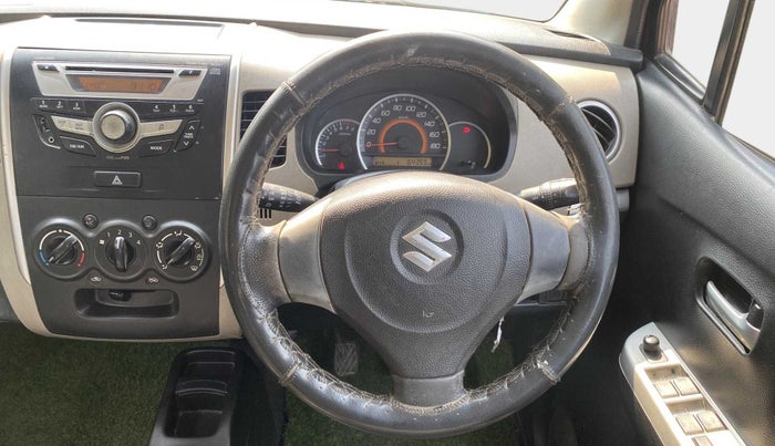 2013 Maruti Wagon R 1.0 VXI, Petrol, Manual, 64,611 km, Steering Wheel Close Up