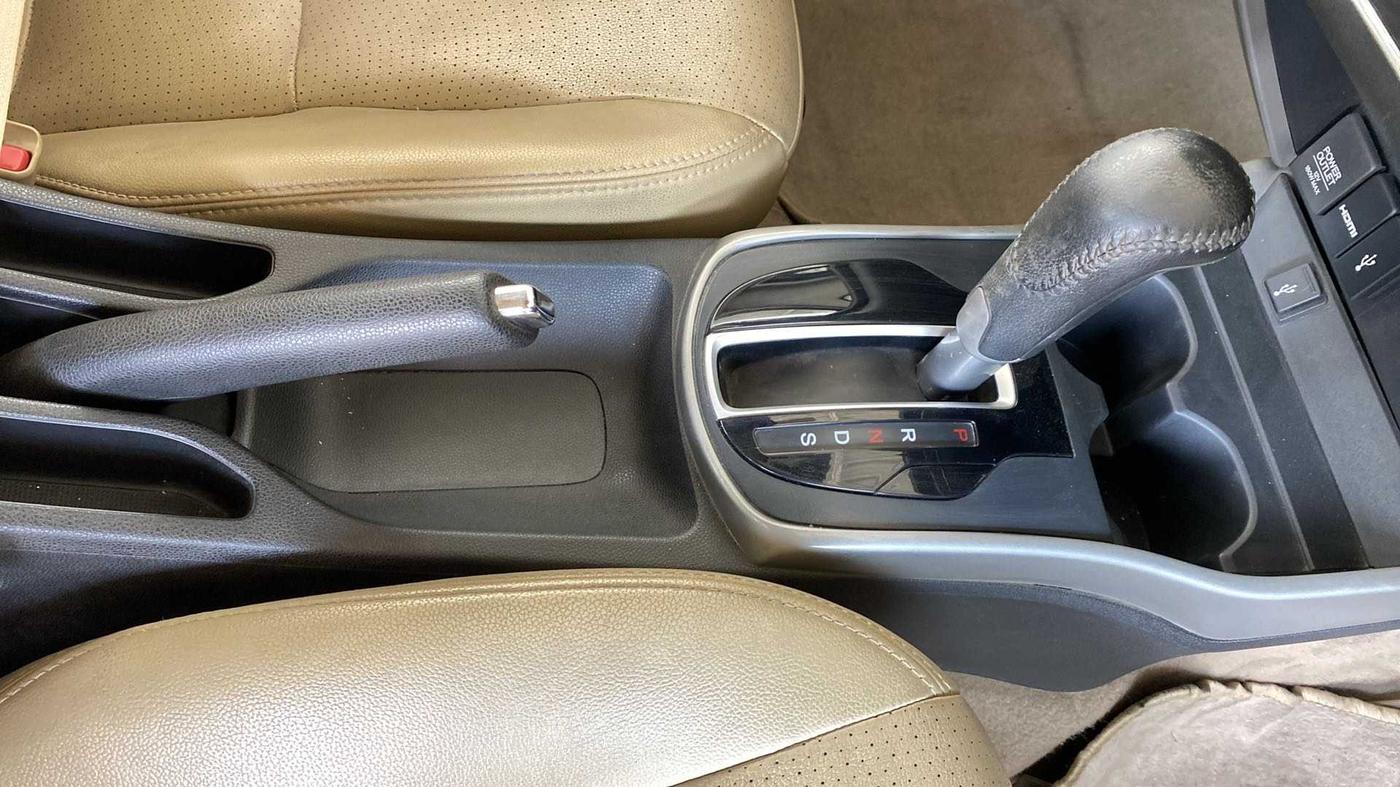 2017 Honda City 1.5L I-VTEC ZX CVT, Petrol, Automatic, 49,641 km, Gear Lever