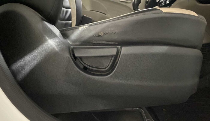 2019 Hyundai NEW SANTRO SPORTZ MT, Petrol, Manual, 33,487 km, Driver Side Adjustment Panel