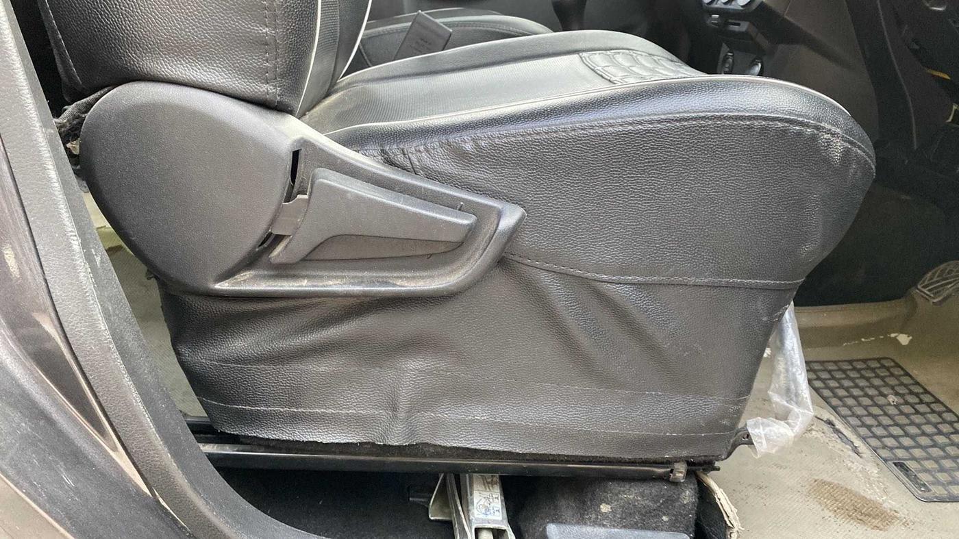 2019 Maruti S PRESSO VXI+, Petrol, Manual, 16,882 km, Driver Side Adjustment Panel