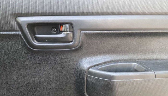 2019 Maruti S PRESSO VXI+, Petrol, Manual, 16,882 km, Driver Side Door Panels Control