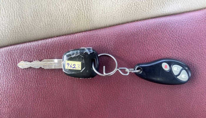 2010 Maruti Ritz VXI, Petrol, Manual, 32,101 km, Key Close Up