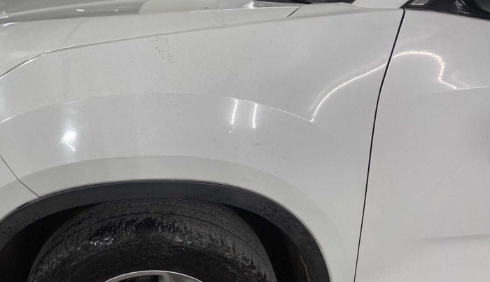 2019 Tata Harrier XZ 2.0L, Diesel, Manual, 27,618 km, Left fender - Slightly dented