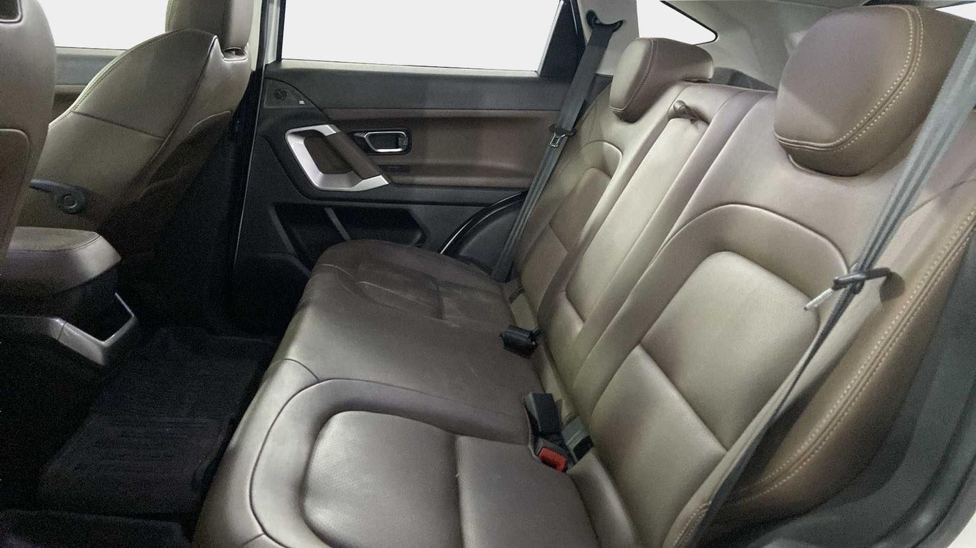2019 Tata Harrier XZ 2.0L, Diesel, Manual, 27,618 km, Right Side Rear Door Cabin