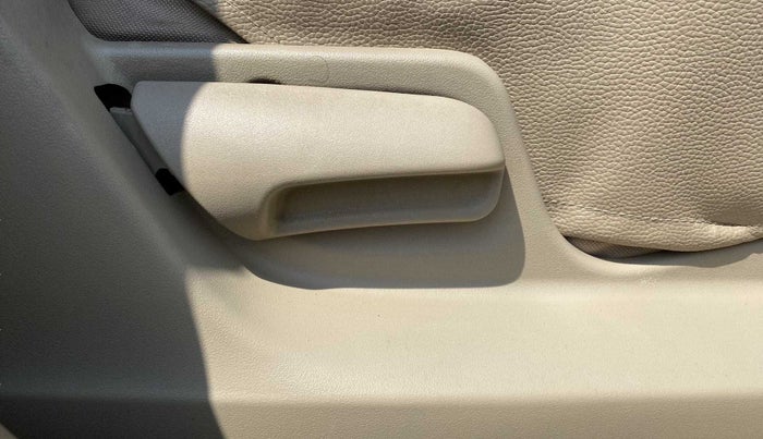 2014 Maruti Swift Dzire VDI, Diesel, Manual, 91,022 km, Driver Side Adjustment Panel