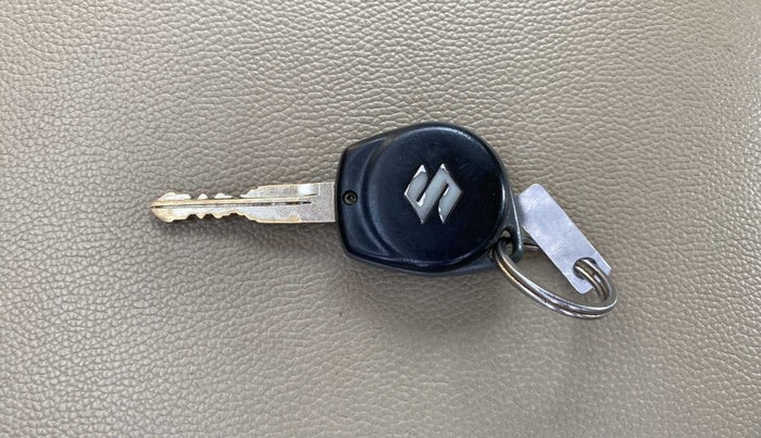 2014 Maruti Swift Dzire VDI, Diesel, Manual, 91,022 km, Key Close Up