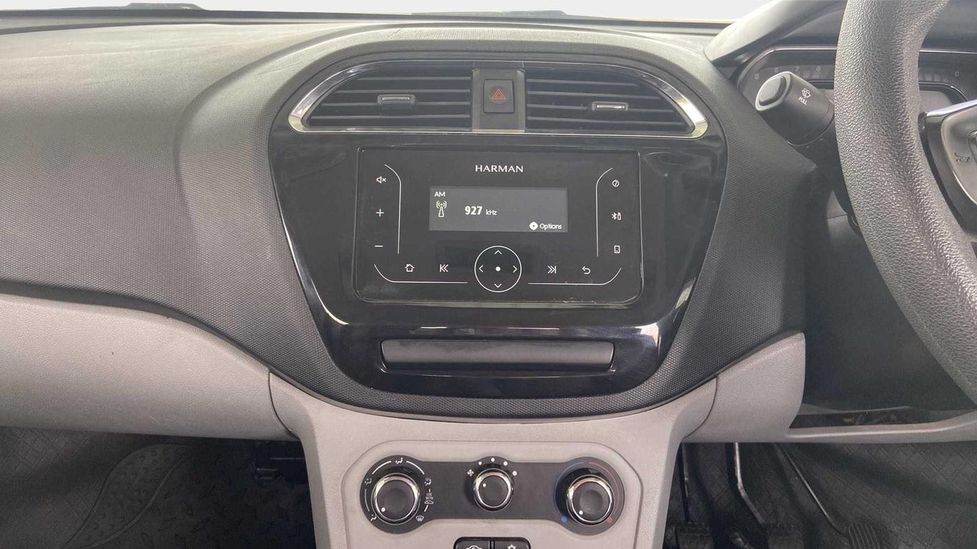 2021 Tata Tiago XT PETROL, Petrol, Manual, 40,384 km, Air Conditioner