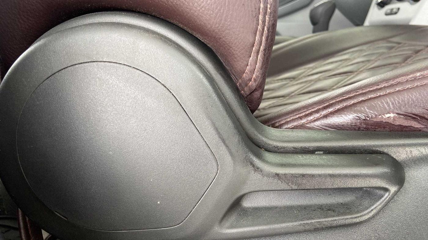 2021 Tata Tiago XT PETROL, Petrol, Manual, 40,384 km, Driver Side Adjustment Panel