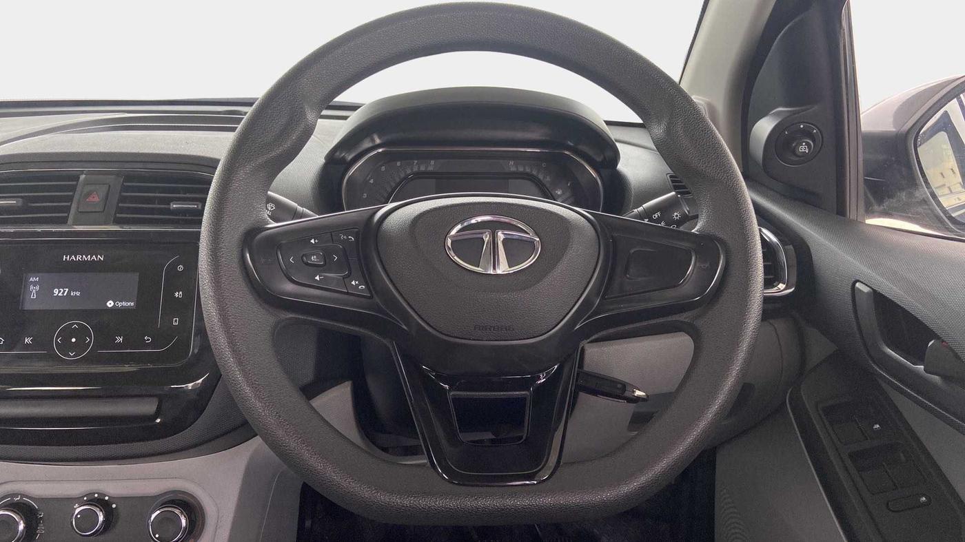 2021 Tata Tiago XT PETROL, Petrol, Manual, 40,384 km, Steering Wheel Close Up
