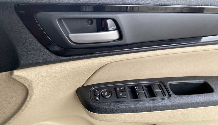 2020 Honda Amaze 1.2L I-VTEC VX, Petrol, Manual, 30,770 km, Driver Side Door Panels Control