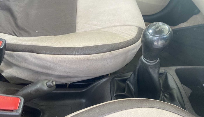 2012 Hyundai Eon ERA +, Petrol, Manual, 65,493 km, Gear Lever