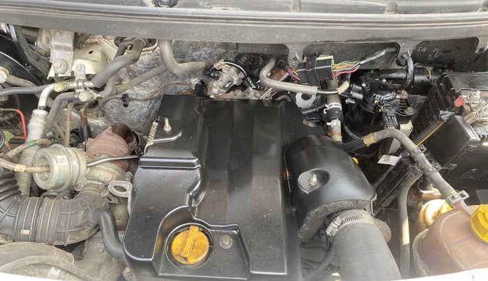 2017 Mahindra TUV300 T8, Diesel, Manual, 62,942 km, Open Bonet